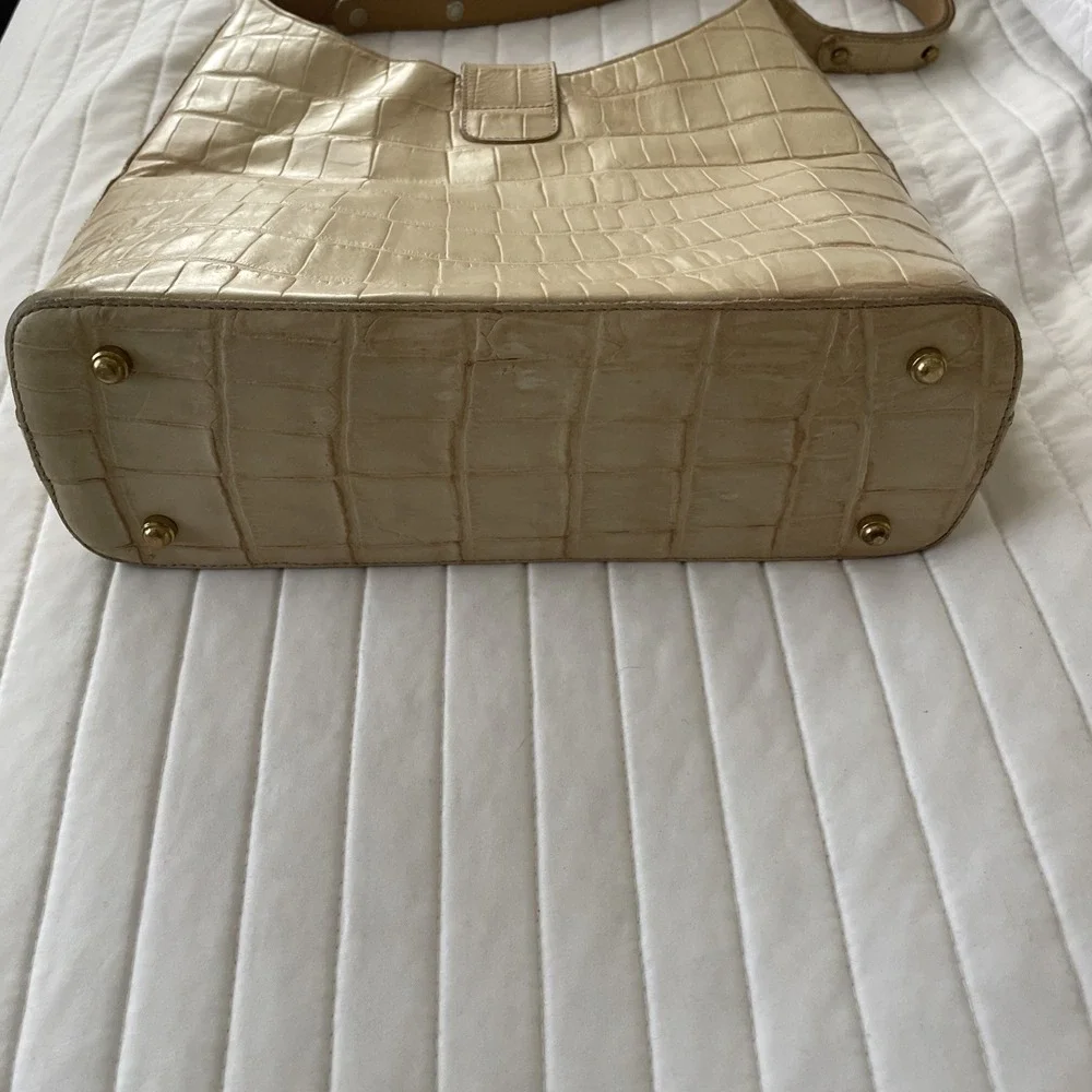 Brahmin Kendall Vintage Cream Croc Embossed Leather Hobo Shoulder Bag / Tote‎